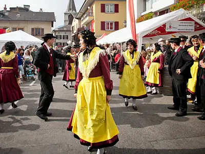Groupe folklorique “Li Rondenia”