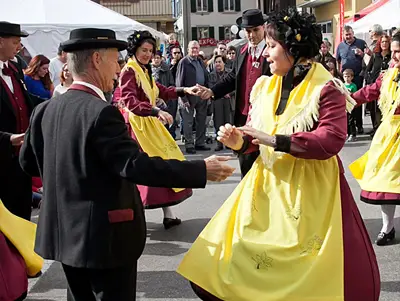 Groupe folklorique “Li Rondenia”
